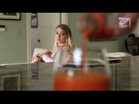 ❤️ Intombazane eshisayo enamabele amakhulu kanye ne-pussy eqinile ithola iqhude, kodwa liqine kakhulu ❤️  kithi